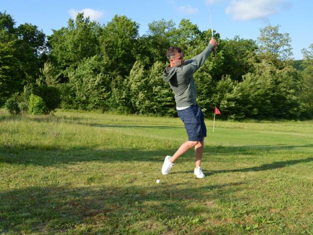 golf-pitch-putt.jpg