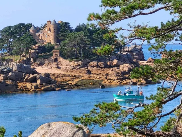 Bretagne Cote De Granit Rose Ploumanach Costaeres Blick