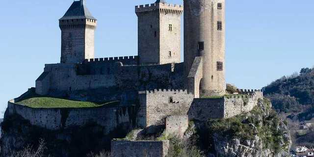 Vermietung Ferienhaus Ferienwohnungen Ariege Tourismus Ariege Freizeit Chateau De Foix