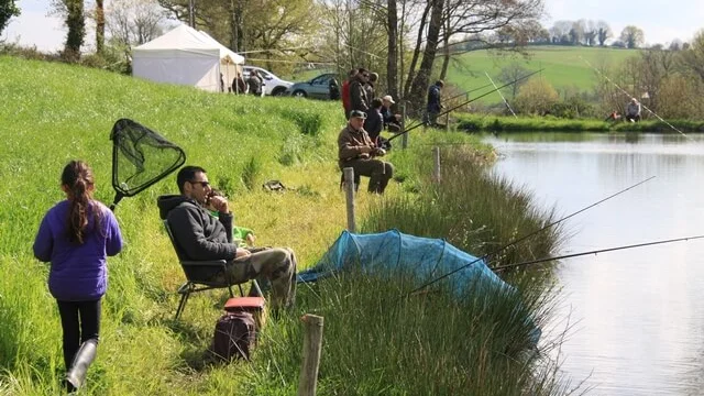 Gite De Peche Hebergement Ariege Peche Etang Les Cabannes