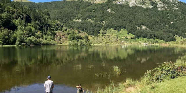 Gite De Peche Pyrenees Peche En Famille Lac Etang Reduite