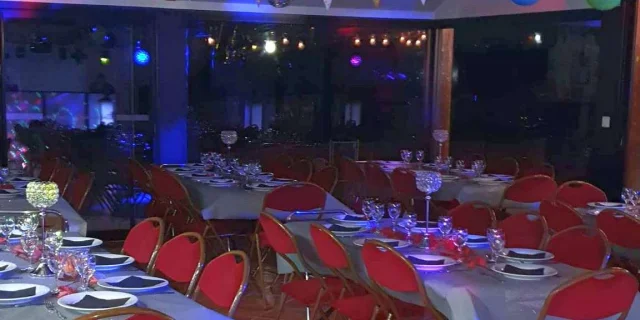 Vermietung Ferienhaus Gruppe Empfang Cousinade Cousinades Feriendörfer 13 Salle Des Fetes