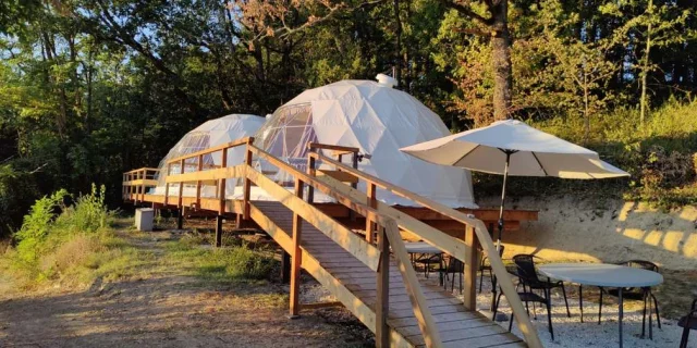 Vermietung Atypisches Ferienhaus Dome Bulle 20 Villagedegites Domainedemassoulac 10 Vermietung Ausgefallene Unterkunft Hütte Dome 01