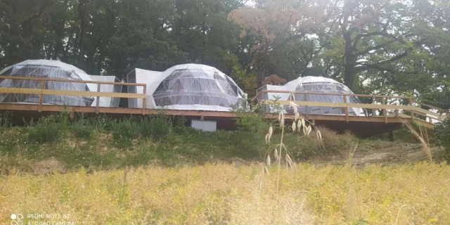 Vermietung Atypisches Ferienhaus Dome Bulle 21 Villagedegites Domainedemassoulac 10 Vermietung Ausgefallene Unterkunft Hütte Dome 02