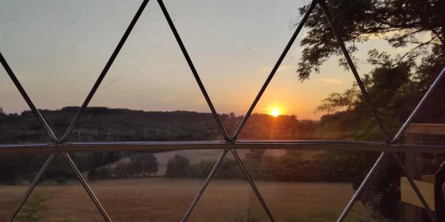 Vermietung Atypisches Ferienhaus Dome Bulle 25 Villagedegites Domainedemassoulac 10 Vermietung Ausgefallene Unterkunft Hütte Dome 06