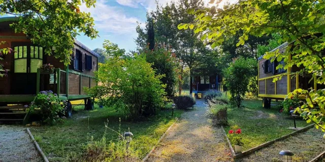 Vermietung Atypisches Ferienhaus Wohnwagen 01