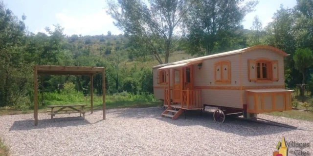 Vermietung Atypisches Ferienhaus Wohnwagen 26 Ardeche