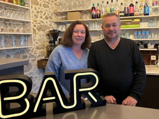 Stephanie Und Antoine Auzou