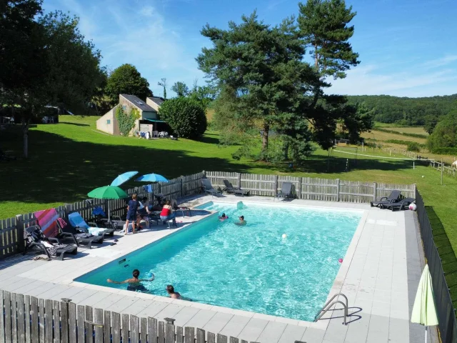 Etang Des Portes Creuse Swimmingpool