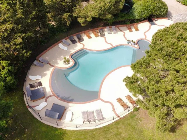 Villagedegites Lot Et Garonne Ferme Couderc 01 Vue Aerienne 07 Piscine Reduite