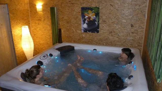 Location Gite Bien Etre Detente Spa Jacuzzi