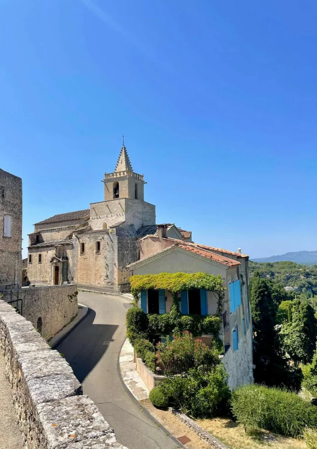 Vermietung von Ferienwohnungen in der Provence Vaucluse Venasque Blick